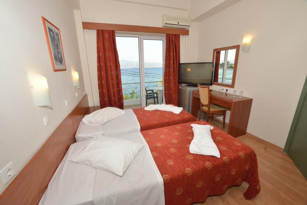 Hotel Kiani Akti เซเลียนิติกา ภายนอก รูปภาพ