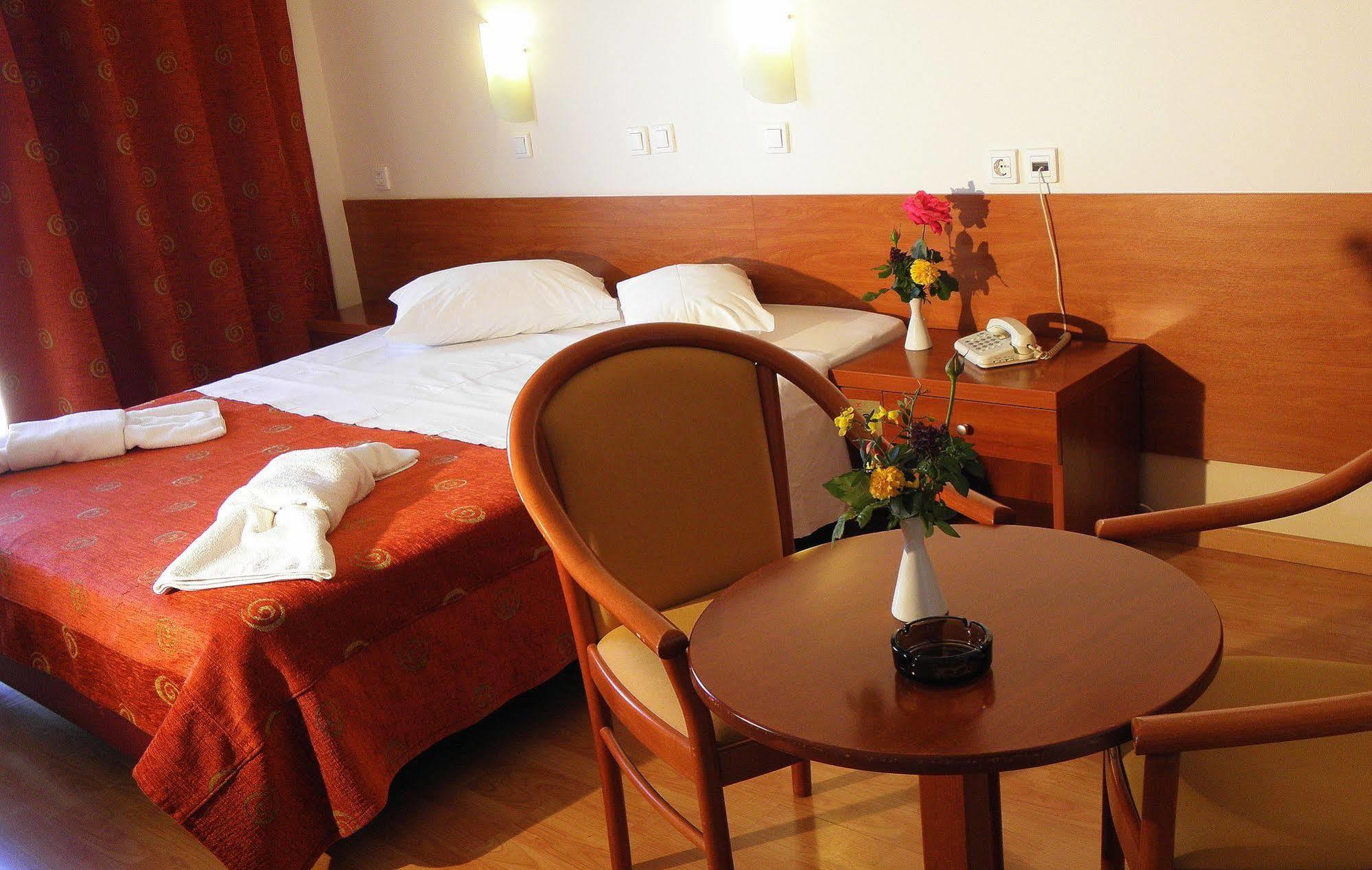 Hotel Kiani Akti เซเลียนิติกา ภายนอก รูปภาพ